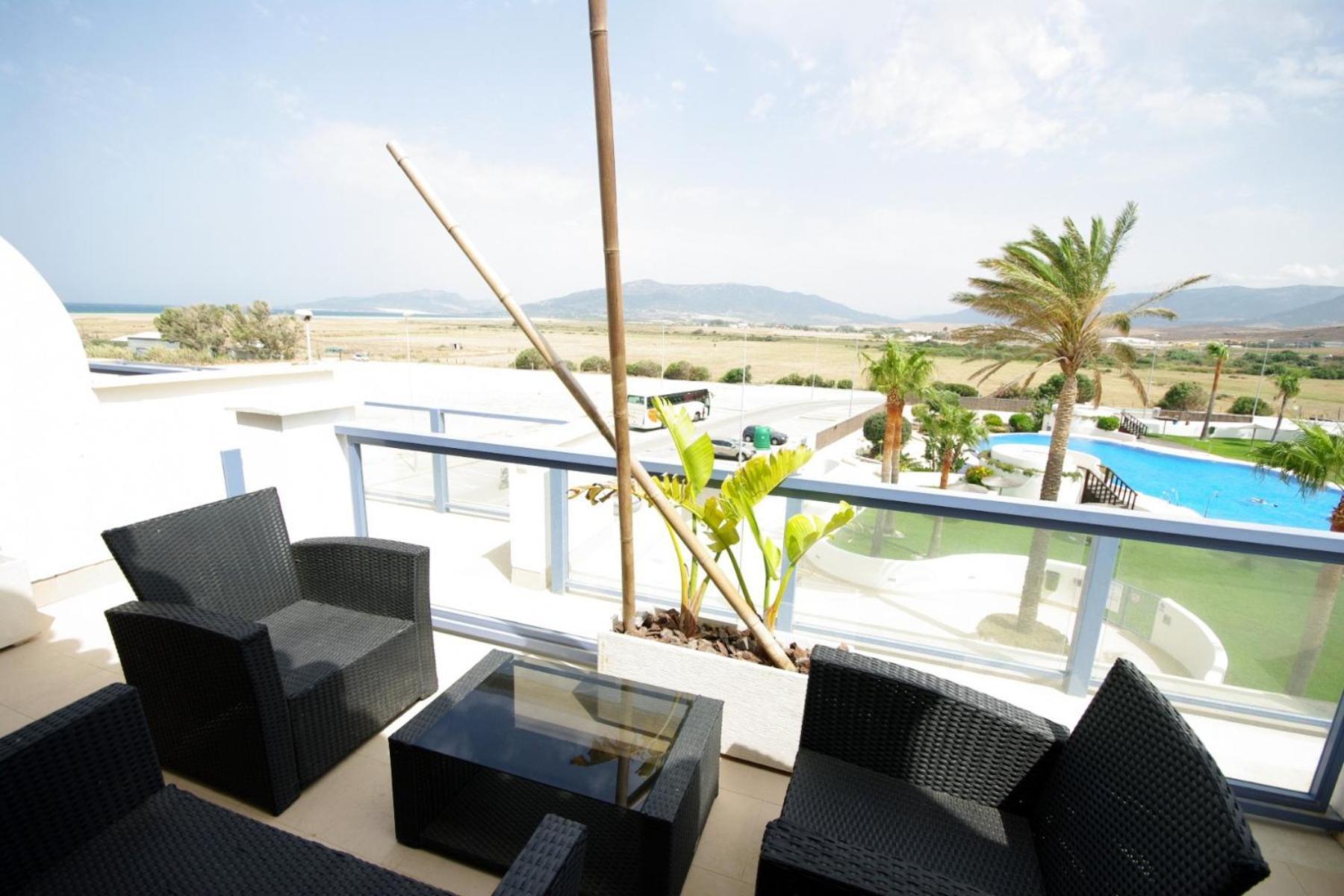 Livingtarifa Reserva De Los Lances Exterior photo